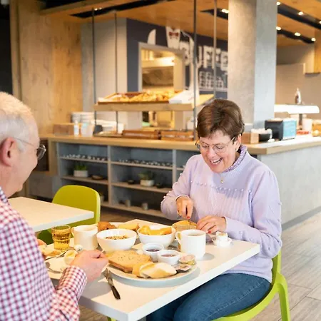 Hotel Ibis Budget Oostende Airport 2*